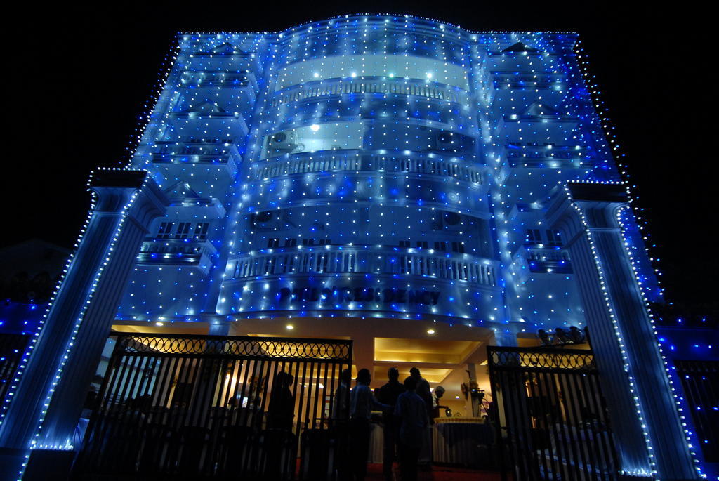 Phils' Residency & Banquets Hotel Kochi Exterior foto