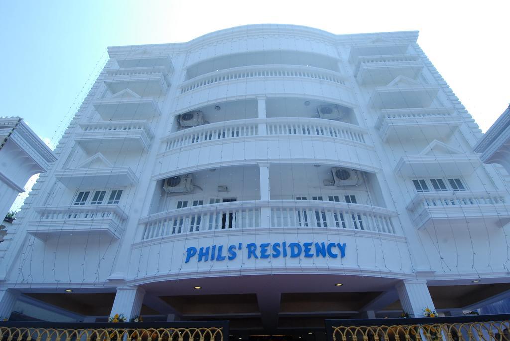 Phils' Residency & Banquets Hotel Kochi Exterior foto