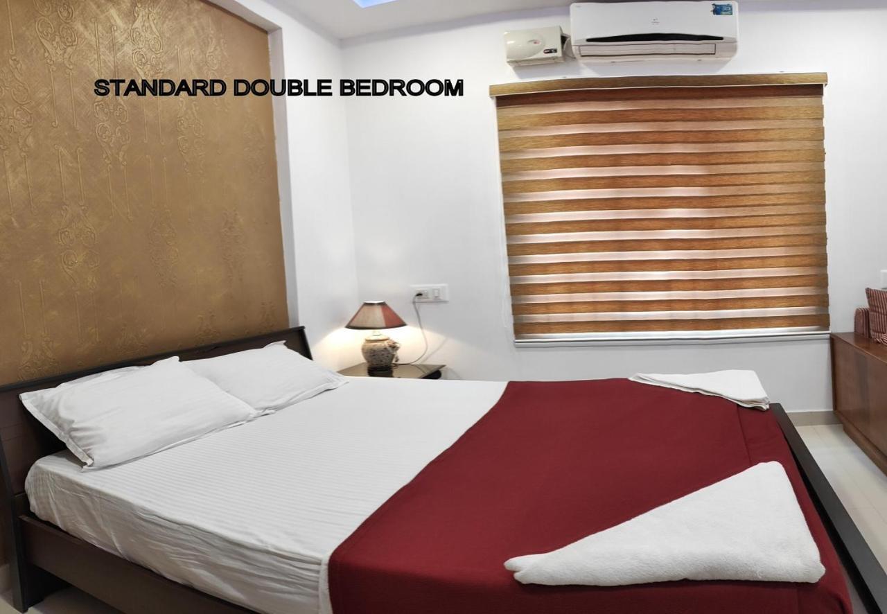 Phils' Residency & Banquets Hotel Kochi Exterior foto