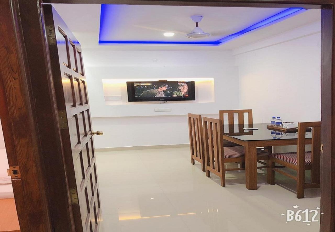 Phils' Residency & Banquets Hotel Kochi Exterior foto