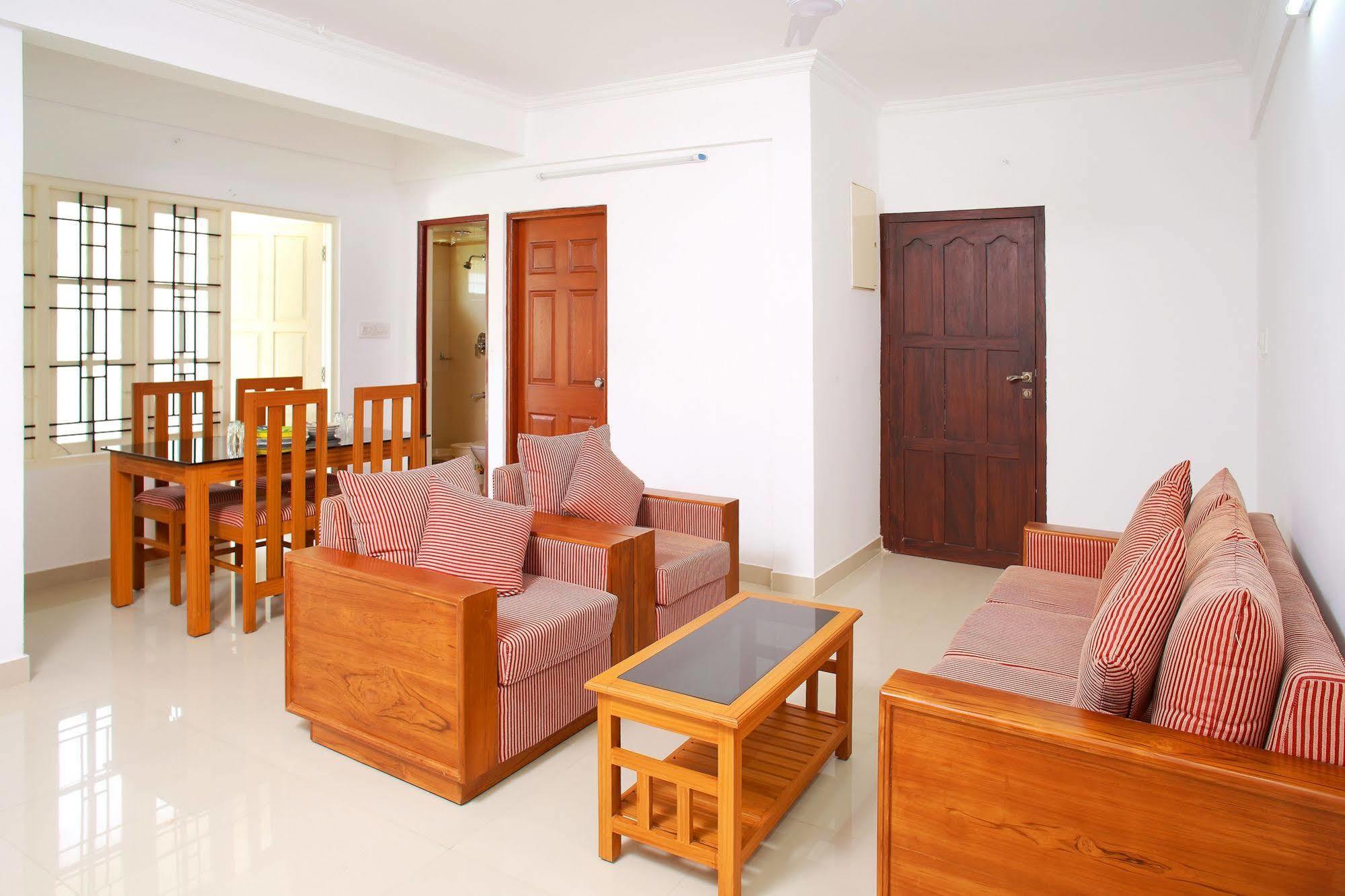 Phils' Residency & Banquets Hotel Kochi Exterior foto